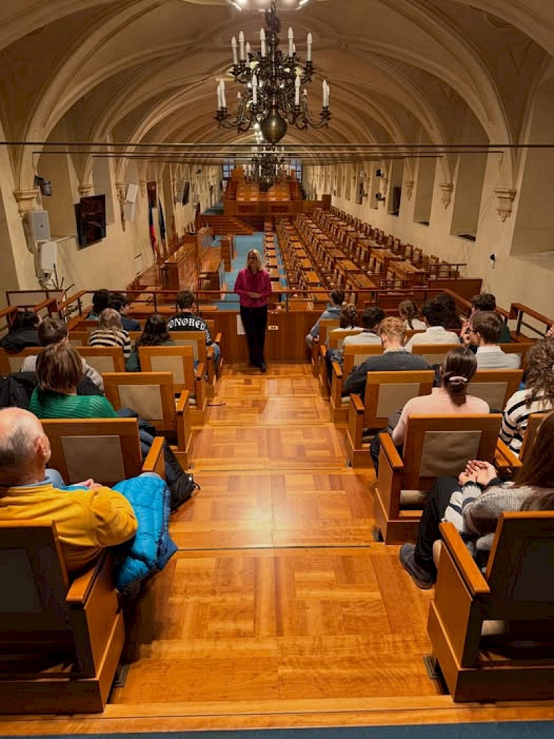 image Studenti jilemnického gymnázia v Senátu